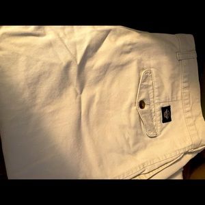 Men’s docker’s tan pants